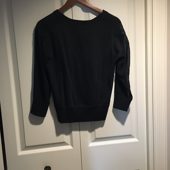 Gilly Hicks women’s navy 3/4 sleeve sweater size S - Picture 4 of 7